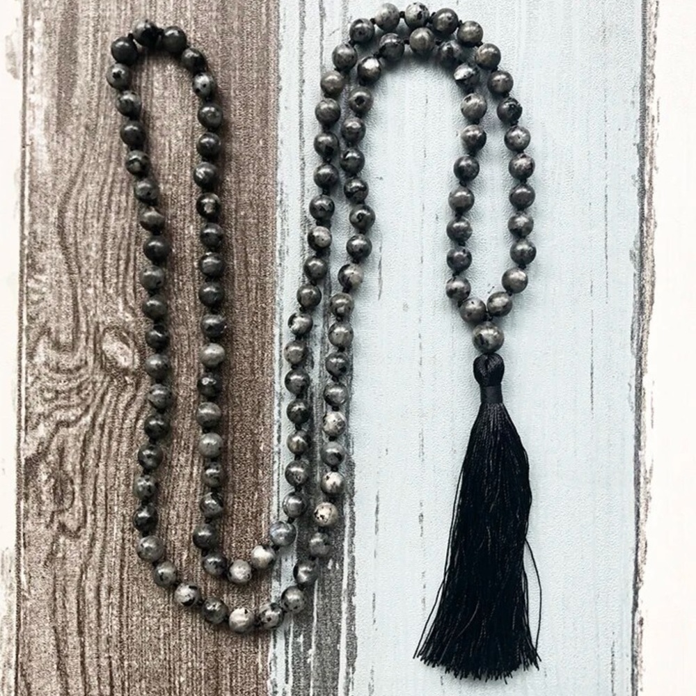 Black Labradorite meditation Mala - Picture 3 of 6
